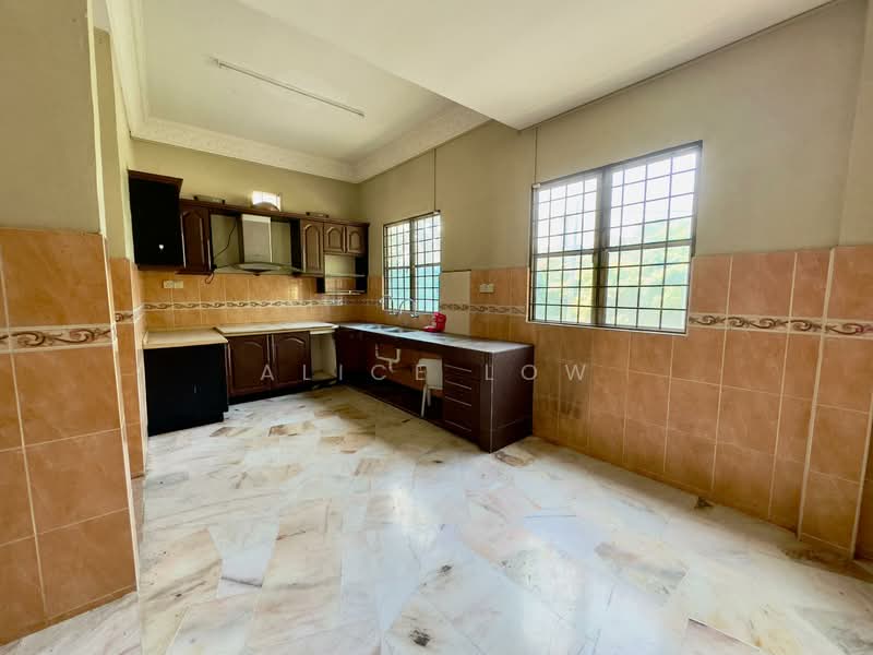 Rumah Teres 2 Tingkat untuk Dijual di Rawang (Selangor) - Alice Low - Kitchen - PropertyGuru.com.my