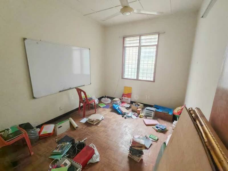 2-storey Terraced House for Sale in Saujana Puchong (Puchong) - Evan Goh - Study - PropertyGuru.com.my