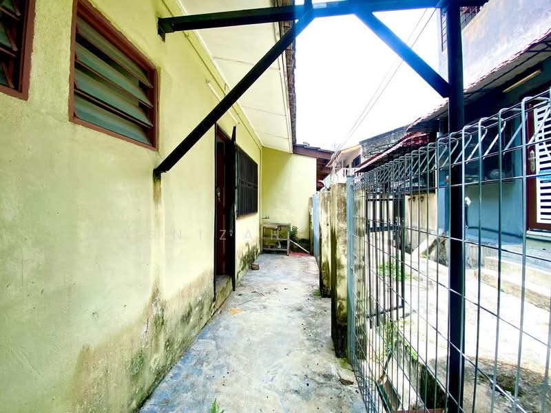 1-storey Terraced House for Sale in Bandar Tun Razak (Cheras) - Masnizah Arifin - Exterior - PropertyGuru.com.my