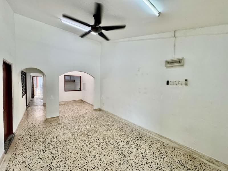 1-storey Terraced House for Sale in Bandar Tun Razak (Cheras) - Masnizah Arifin - Living Room - PropertyGuru.com.my