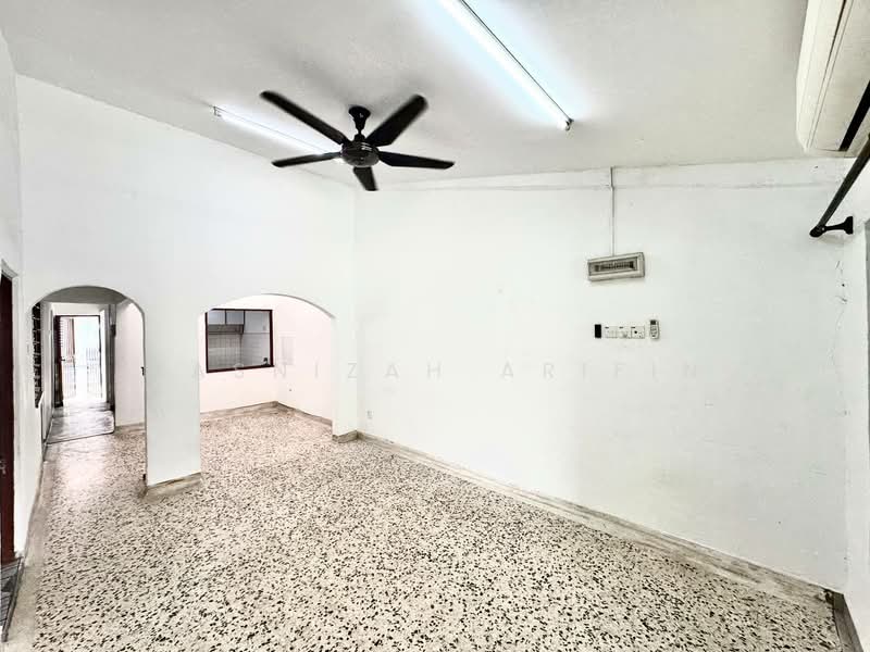 1-storey Terraced House for Sale in Bandar Tun Razak (Cheras) - Masnizah Arifin - Living Room - PropertyGuru.com.my