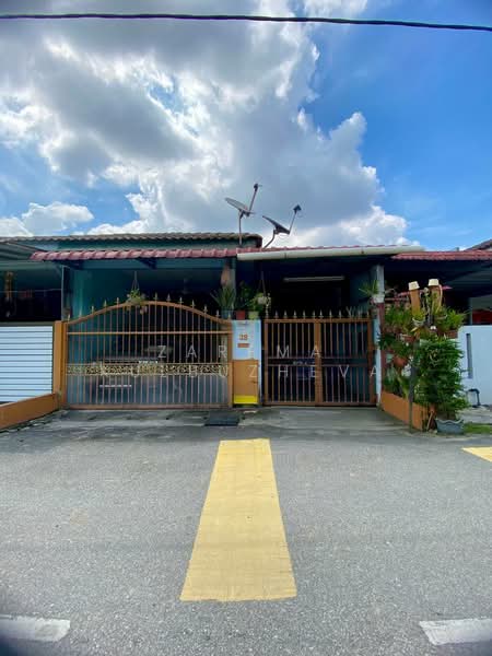 1-storey Terraced House for Sale in Taman Sementa Jaya (Kapar) - Zarema Kulbuzheva - Exterior - PropertyGuru.com.my