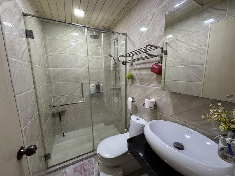 Semi-Detached House for Sale in Ampang Jaya (Ampang) - Lim Beng Kian . - Bathroom - PropertyGuru.com.my