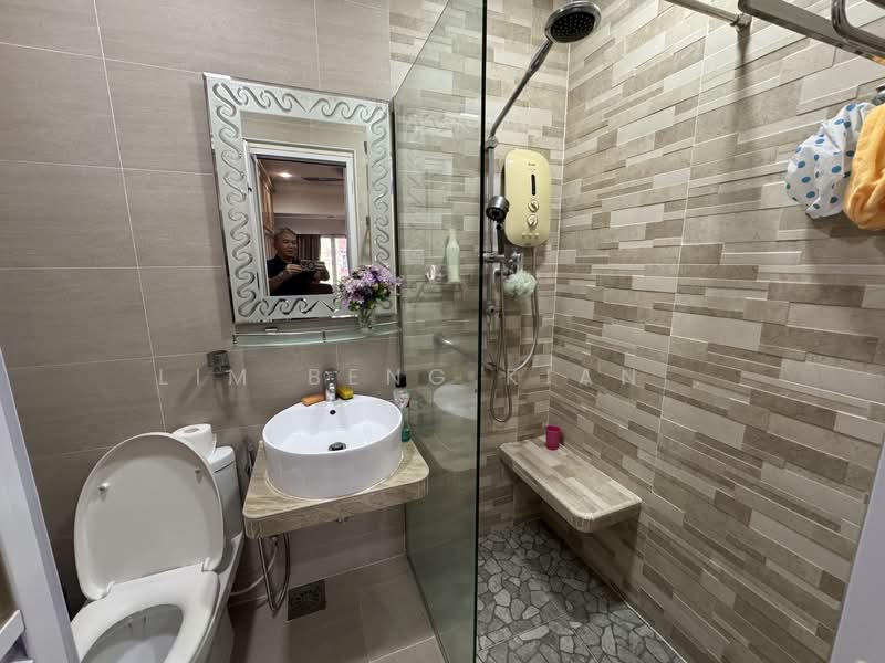 Semi-Detached House for Sale in Ampang Jaya (Ampang) - Lim Beng Kian . - Bathroom - PropertyGuru.com.my
