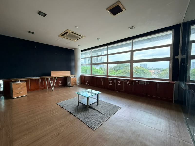 Pejabat Runcit untuk Dijual di Laman Seri Business Park (Shah Alam) - Izzaza Izzati - Study - PropertyGuru.com.my