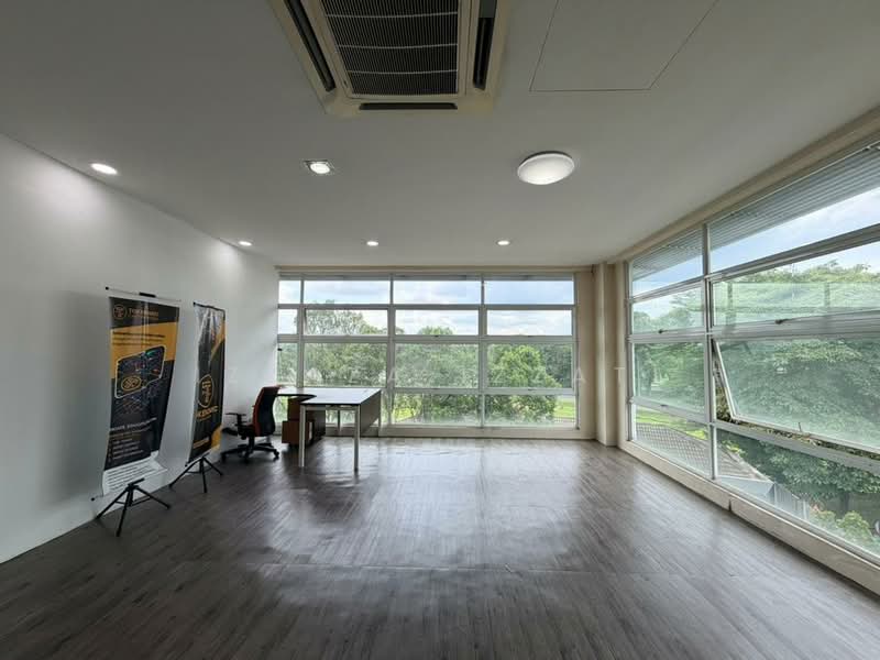 Pejabat Runcit untuk Dijual di Laman Seri Business Park (Shah Alam) - Izzaza Izzati - Interior - PropertyGuru.com.my
