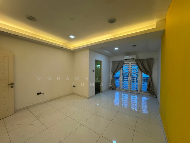 2-storey Terraced House for Sale in Bandar Mahkota Cheras (Cheras) - Mohamad Fauzi Ahmad - Living Room - PropertyGuru.com.my