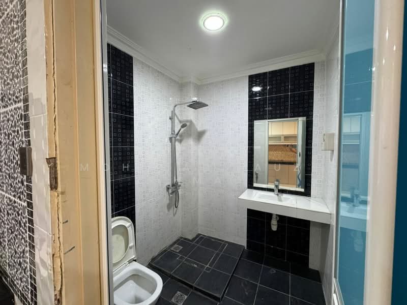 2-storey Terraced House for Sale in Bandar Mahkota Cheras (Cheras) - Mohamad Fauzi Ahmad - Bathroom - PropertyGuru.com.my