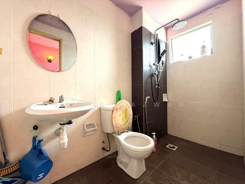 Condominium for Sale at Nilam Puri - Ashraf Azwan - Bathroom - PropertyGuru.com.my