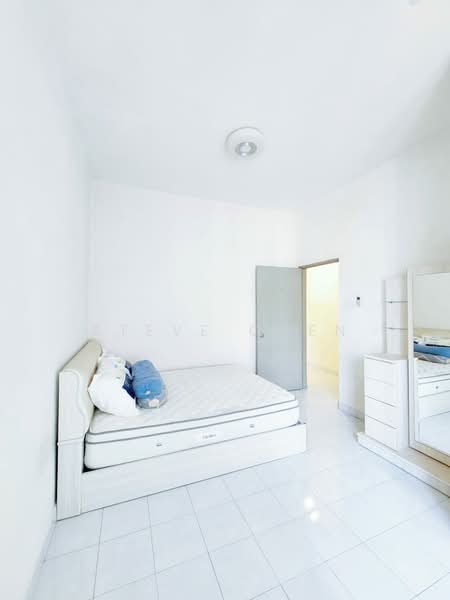 Apartment for Sale at 162 Residency - Steve Chen - Bedroom - PropertyGuru.com.my