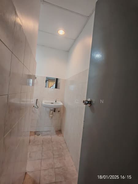 Condominium for Rent at Medan Putra Condominium - C. Y. Chin - Bathroom - PropertyGuru.com.my