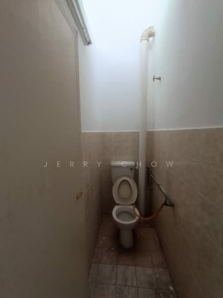 Rumah Teres 1 Tingkat untuk Dijual di Taman Klebang Restu (Chemor) - Jerry Chow - Bathroom - PropertyGuru.com.my