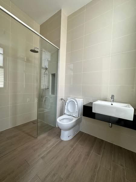 Bungalow for Sale in Setia Alam (Selangor) - Priscilla . - Bathroom - PropertyGuru.com.my