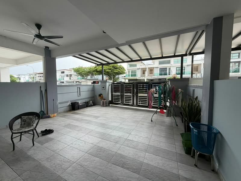 2-storey Terraced House for Sale in Taman Bestari Indah (Ulu Tiram) - Kalai Selvan - Exterior - PropertyGuru.com.my