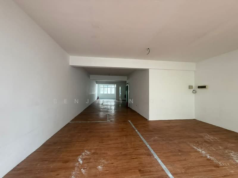 Office for Rent in Taman Ungku Tun Aminah (Skudai) - Benjamin Ong - Interior - PropertyGuru.com.my