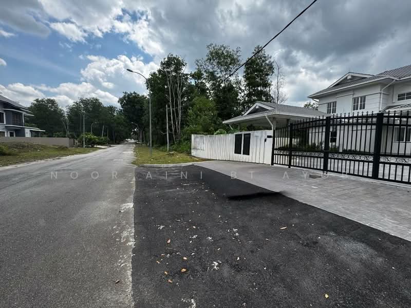 Bungalow for Sale in Bandar Bukit Mahkota (Bangi) - Noor Aini Bt Ayob - Exterior - PropertyGuru.com.my
