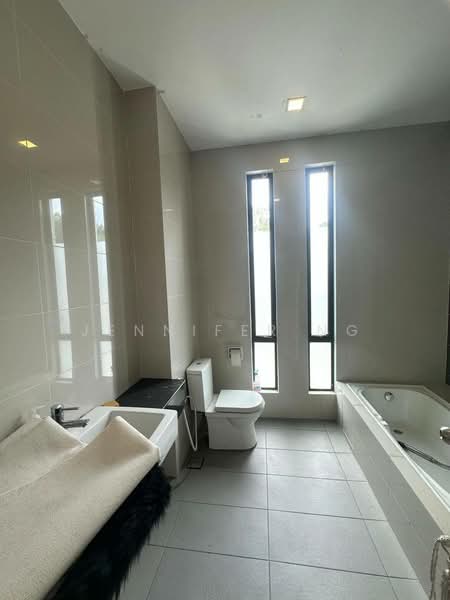 Cluster House for Sale in Johor Bahru (Johor) - Jennifer Ng - Bathroom - PropertyGuru.com.my
