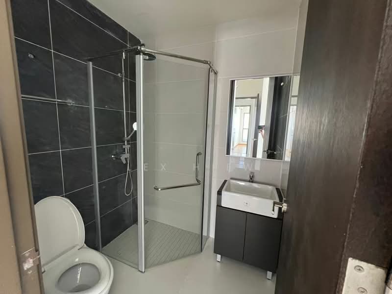 Kondominium untuk Dijual di Bay Point @ Country Garden Danga Bay - Lex Hiew - PropertyGuru.com.my
