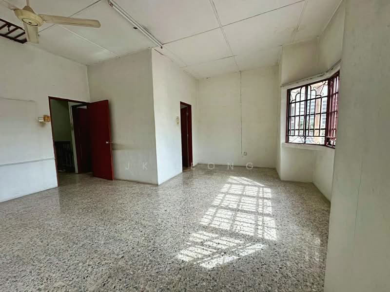 Terraced House for Sale in Taman Bayu Perdana (Klang) - JK Leong - Living Room - PropertyGuru.com.my