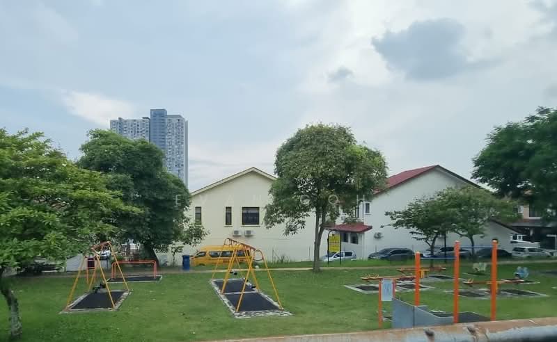 2.5-storey Terraced House for Sale in Bandar Puteri Puchong (Puchong) - Evan Goh - Exterior - PropertyGuru.com.my