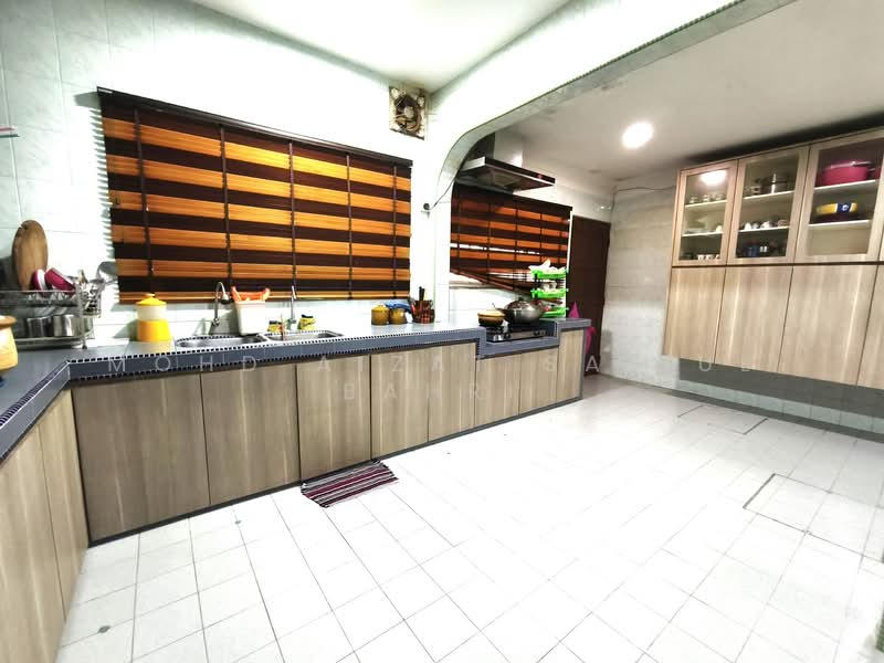 Rumah Teres 2 Tingkat untuk Dijual di Taman Melawis (Klang) - Mohd Aizat Saiful Bahri - Kitchen - PropertyGuru.com.my