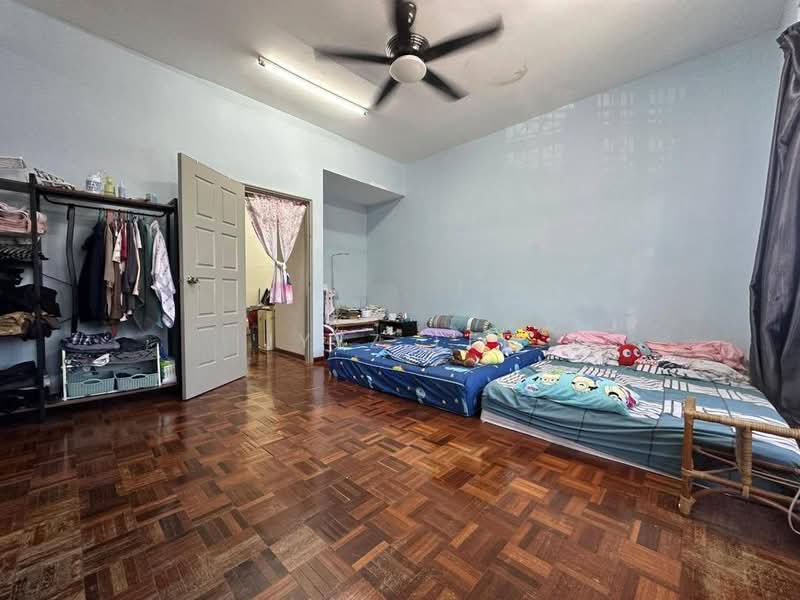 2-storey Terraced House for Sale in Bandar Seri Alam (Masai) - Jyez Lee - Bedroom - PropertyGuru.com.my