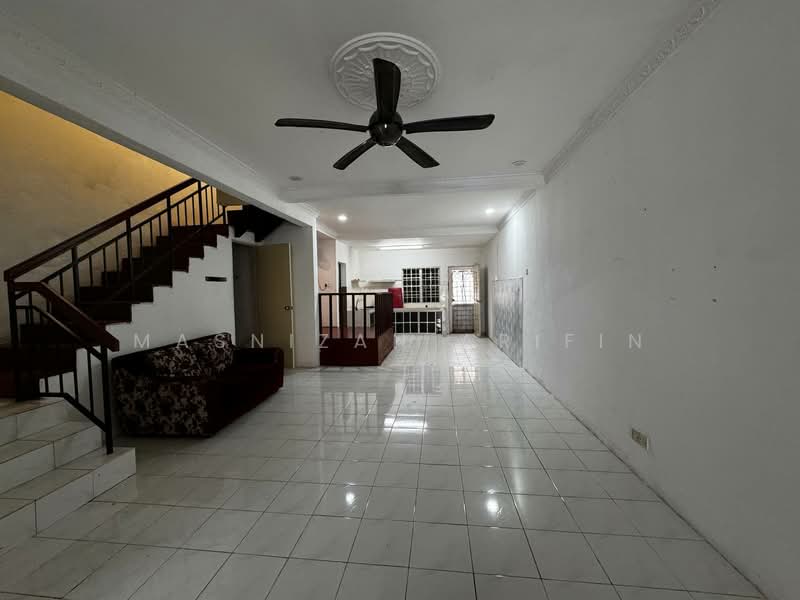 Rumah Teres 2 Tingkat untuk Dijual di Taman Desa Mas (Rawang) - Masnizah Arifin - Living Room - PropertyGuru.com.my