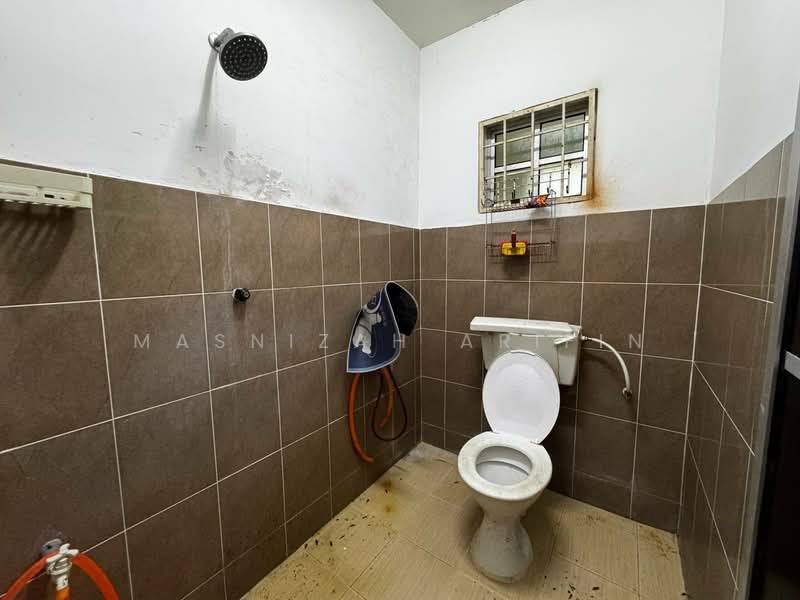 Rumah Teres 2 Tingkat untuk Dijual di Taman Desa Mas (Rawang) - Masnizah Arifin - Bathroom - PropertyGuru.com.my