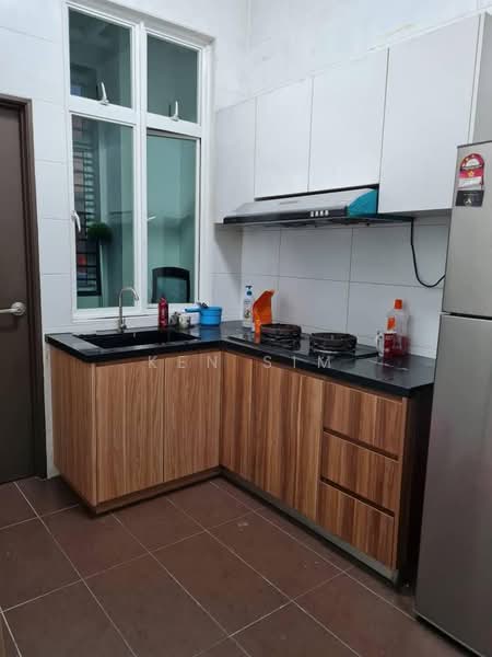 Condominium for Rent at M Condominium @ Larkin - Ken Sim - Kitchen - PropertyGuru.com.my