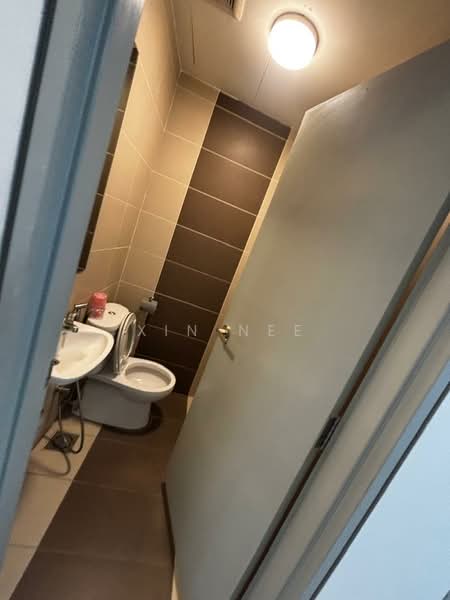 Servis Apartment untuk Disewa di Glomac Centro Service Apartment - Xin Nee - Bathroom - PropertyGuru.com.my