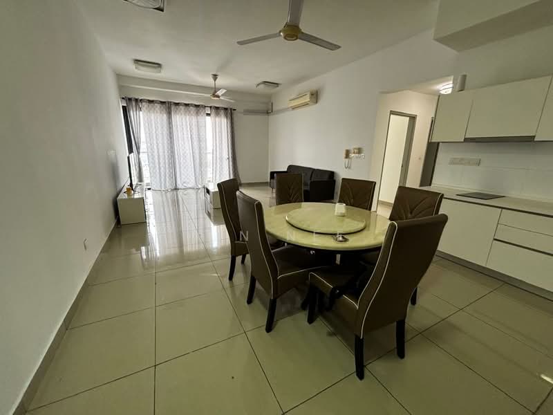 Servis Apartment untuk Disewa di Glomac Centro Service Apartment - Xin Nee - Living Room - PropertyGuru.com.my