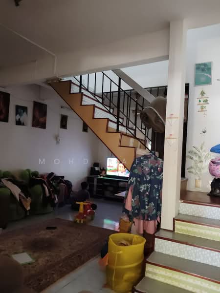 Rumah Teres 2 Tingkat untuk Dijual di Ampang (Selangor) - Mohd Rafiee - Living Room - PropertyGuru.com.my