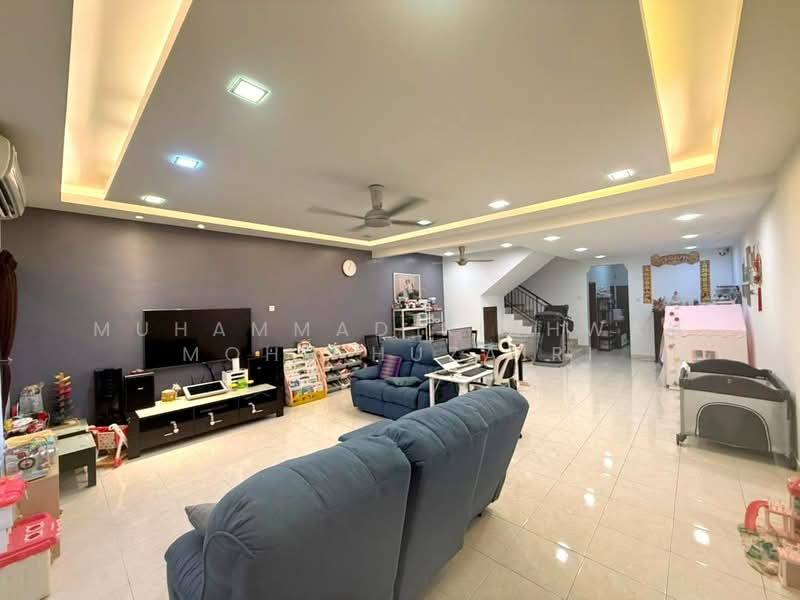 2-storey Terraced House for Sale in Bandar Nusaputra (Puchong) - Muhammad Ridhwan Mohd Huzairi - Living Room - PropertyGuru.com.my
