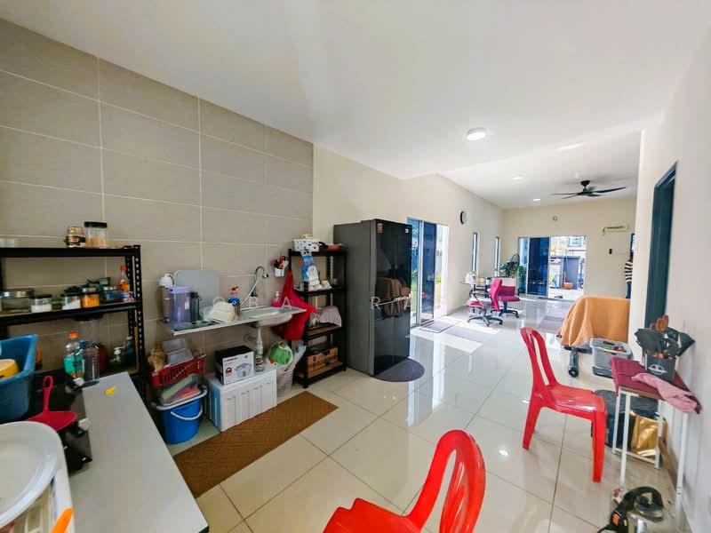 2-storey Terraced House for Sale in Taman Vista Mutiara (Bandar Sungai Long) - Iqbal Rafei - Kitchen - PropertyGuru.com.my