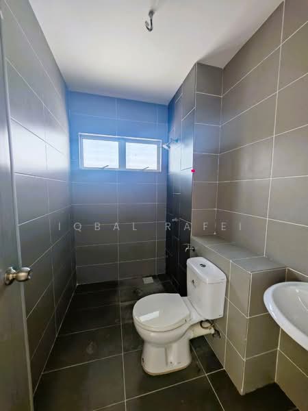 2-storey Terraced House for Sale in Taman Vista Mutiara (Bandar Sungai Long) - Iqbal Rafei - Bathroom - PropertyGuru.com.my