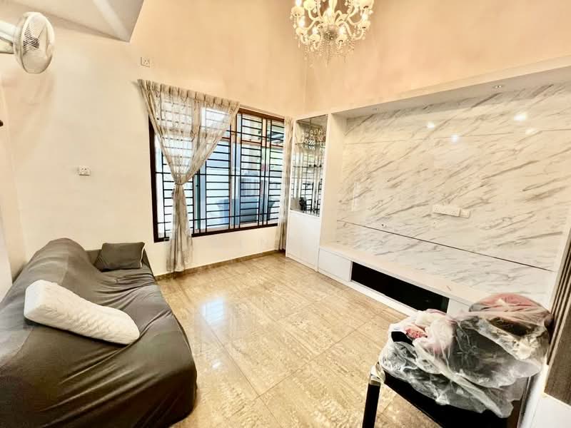 Rumah Teres 2.5 Tingkat untuk Disewa di Skudai (Johor) - Elaine See - Living Room - PropertyGuru.com.my