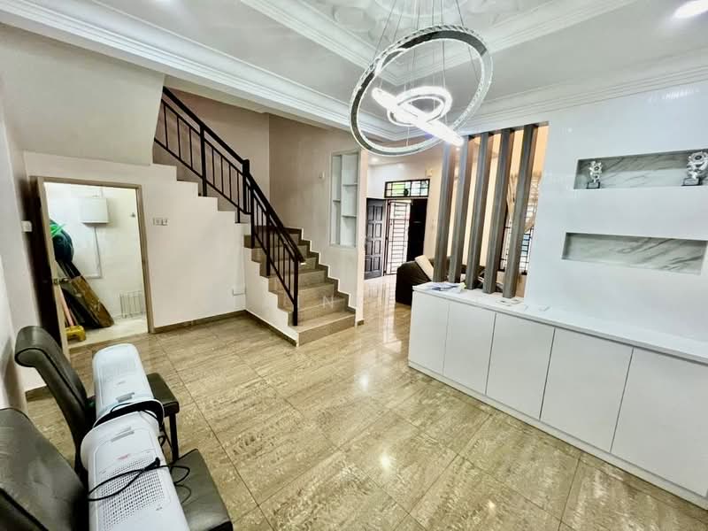 Rumah Teres 2.5 Tingkat untuk Disewa di Skudai (Johor) - Elaine See - Living Room - PropertyGuru.com.my
