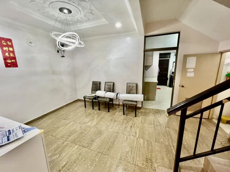 Rumah Teres 2.5 Tingkat untuk Disewa di Skudai (Johor) - Elaine See - Living Room - PropertyGuru.com.my