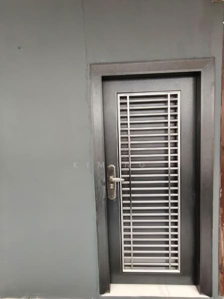 Rumah Flat untuk Dijual di Taman Pulai Utama - Kim Ng - Entrance - PropertyGuru.com.my