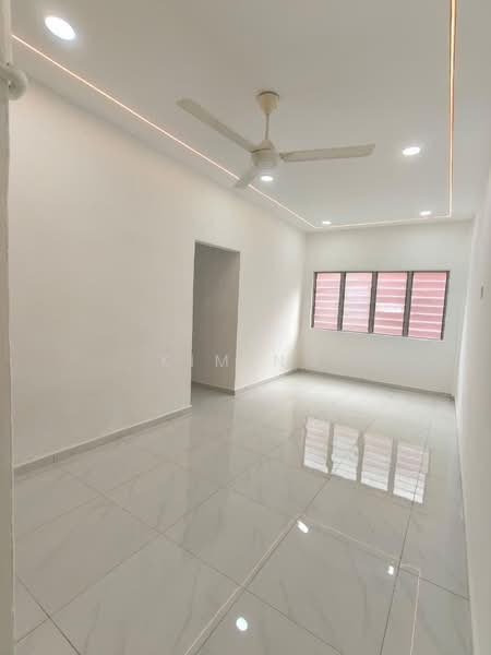 Rumah Flat untuk Dijual di Taman Pulai Utama - Kim Ng - PropertyGuru.com.my