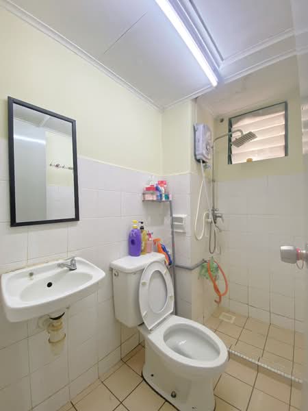 Pangsapuri untuk Disewa di SD Apartments II - Jimmy Haryzul - Bathroom - PropertyGuru.com.my