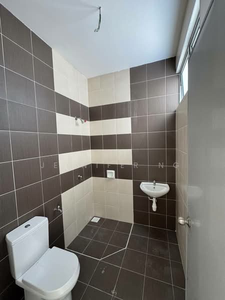 Rumah Kluster untuk Dijual di Johor Bahru (Johor) - Jennifer Ng - Bathroom - PropertyGuru.com.my