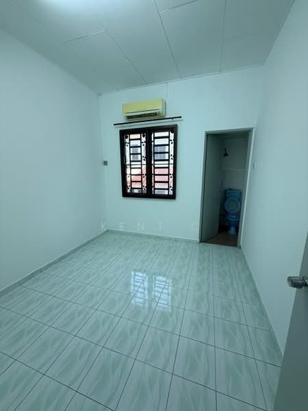 2-storey Terraced House for Rent in Taman Ipoh Timur (Ipoh) - Kent C - Interior - PropertyGuru.com.my