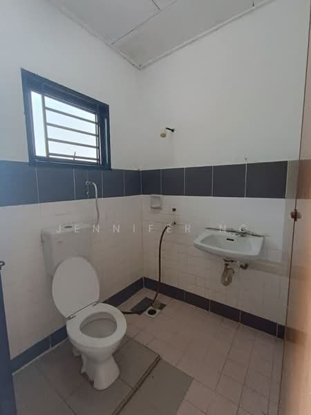 1-storey Terraced House for Sale in Skudai (Johor) - Jennifer Ng - Bathroom - PropertyGuru.com.my