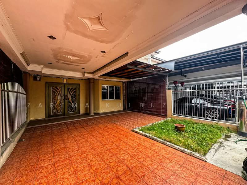 2-storey Terraced House for Sale in Teluk Pulai (Klang) - Zarema Kulbuzheva - Exterior - PropertyGuru.com.my