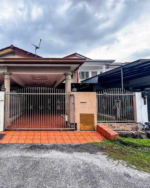 2-storey Terraced House for Sale in Teluk Pulai (Klang) - Zarema Kulbuzheva - Exterior - PropertyGuru.com.my