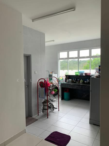 Semi-Detached House for Sale in Taman Bukit Jaya (Ulu Tiram) - Kalai Selvan - Kitchen - PropertyGuru.com.my