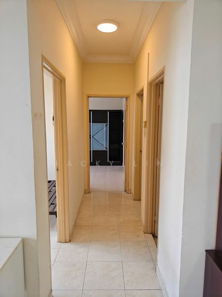 Kondominium untuk Dijual di Koi Tropika - Jacky Lin - Corridor - PropertyGuru.com.my