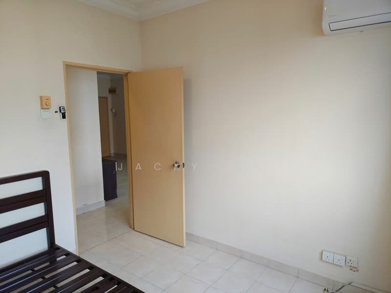 Kondominium untuk Dijual di Koi Tropika - Jacky Lin - Bedroom - PropertyGuru.com.my