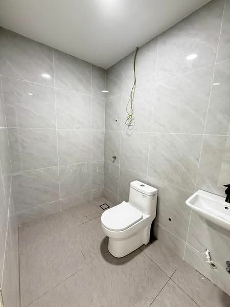 Rumah Berkembar untuk Dijual di Kampung Bahru (Johor Bahru) - Jennie Chew - Bathroom - PropertyGuru.com.my